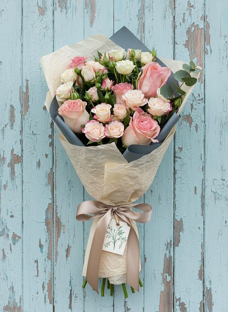 Букет цветов из: Розы в Жилёво