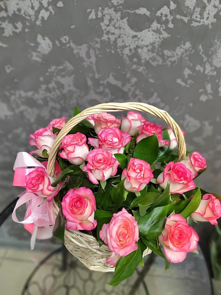 Цветочная композиция из Розы в корзине в Жилёво