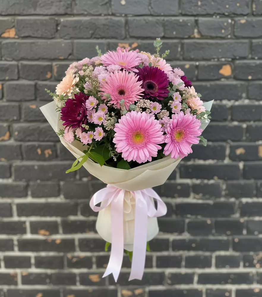 Букет цветов из: Герберы и Хризантемы в Жилёво