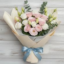 Букет цветов из:  Лизиантусы в Жилёво