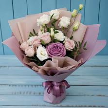 Букет цветов из:  Розы и Лизиантусы в Жилёво