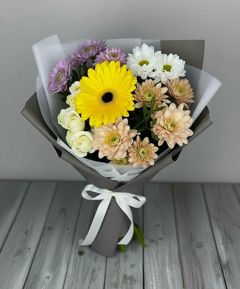 Букет цветов из: Розы, Герберы и Хризантемы в Жилёво