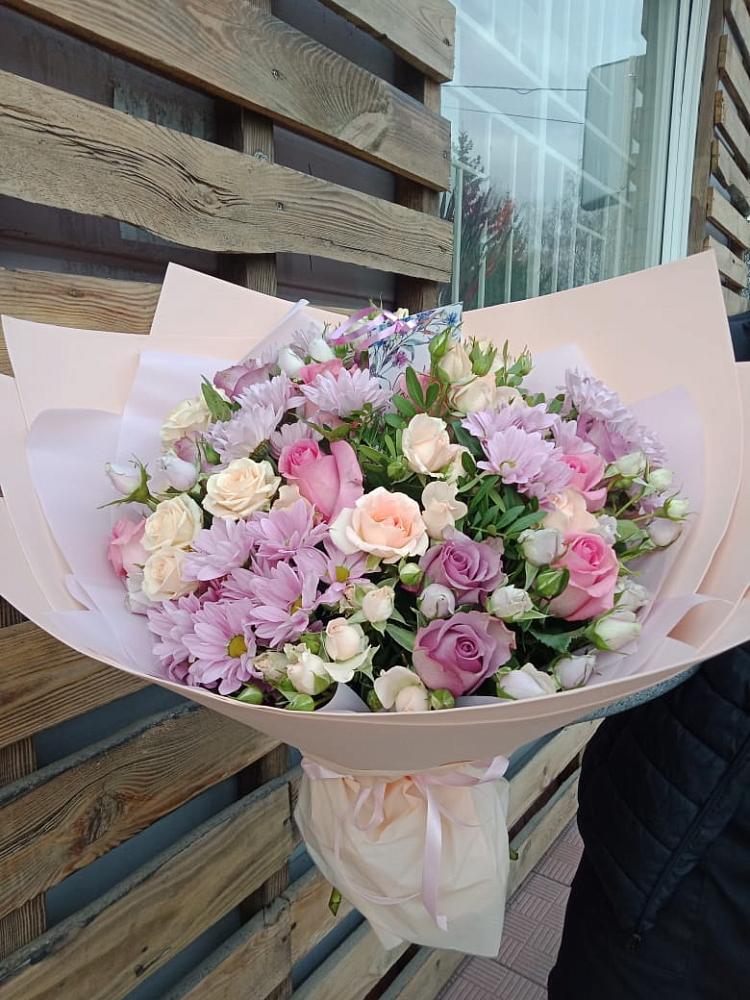 Букет цветов из: Розы и Хризантемы в Жилёво