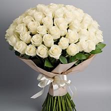 Букет 101 беля роза Белоснежка в Жилёво