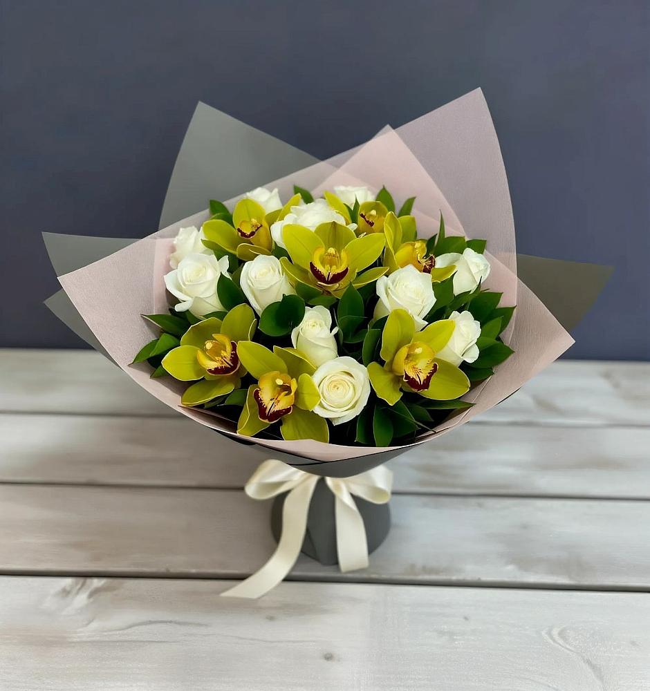 Букет цветов из: Орхидеи и Розы в Жилёво