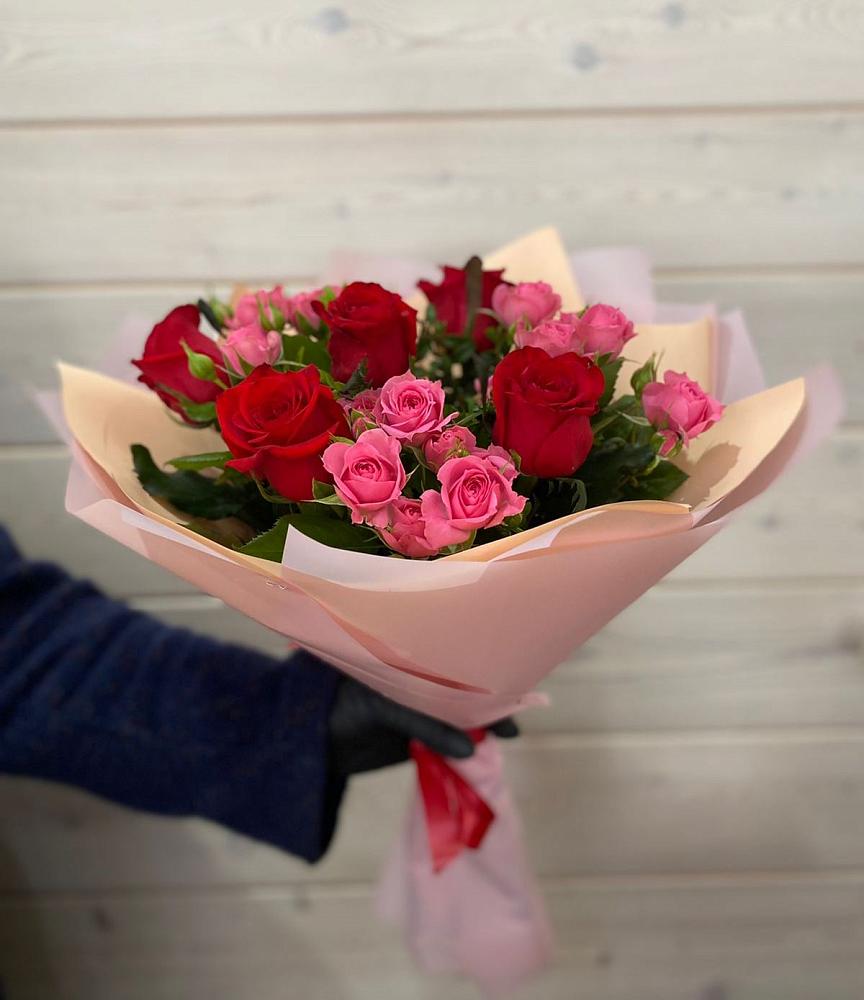 Букет цветов из: Розы в Жилёво