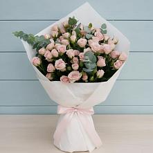 Букет цветов из:  Розы #REPLACE_PRED# Жилёво