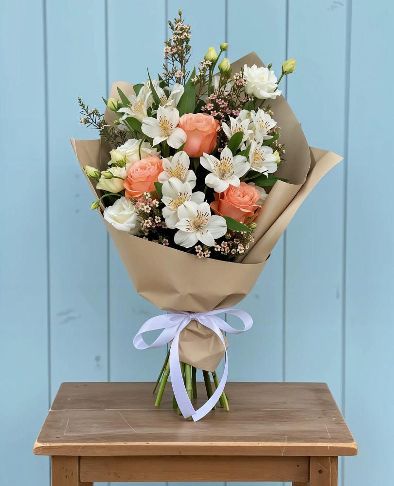 Букет цветов из: Альстромерии, Лизиантусы, Розы и Хризантемы в Жилёво